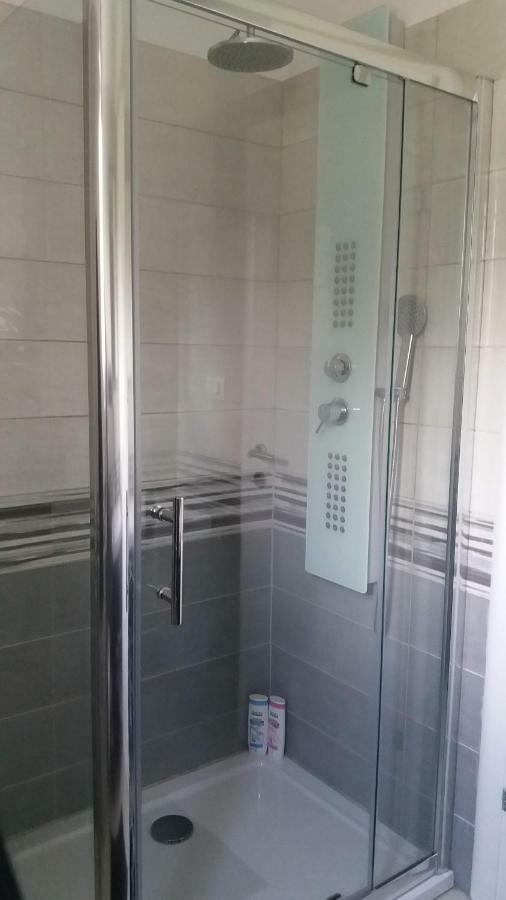 פורץ Studio Apartment Doris מראה חיצוני תמונה