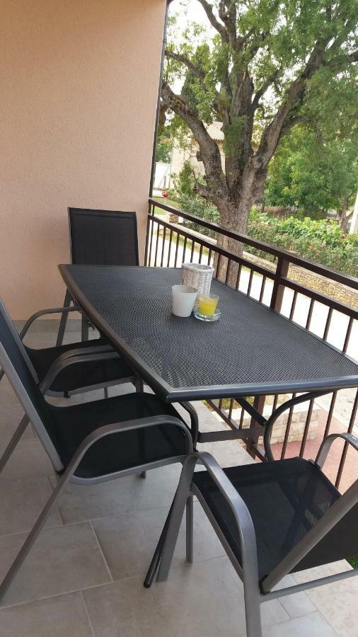 פורץ Studio Apartment Doris מראה חיצוני תמונה