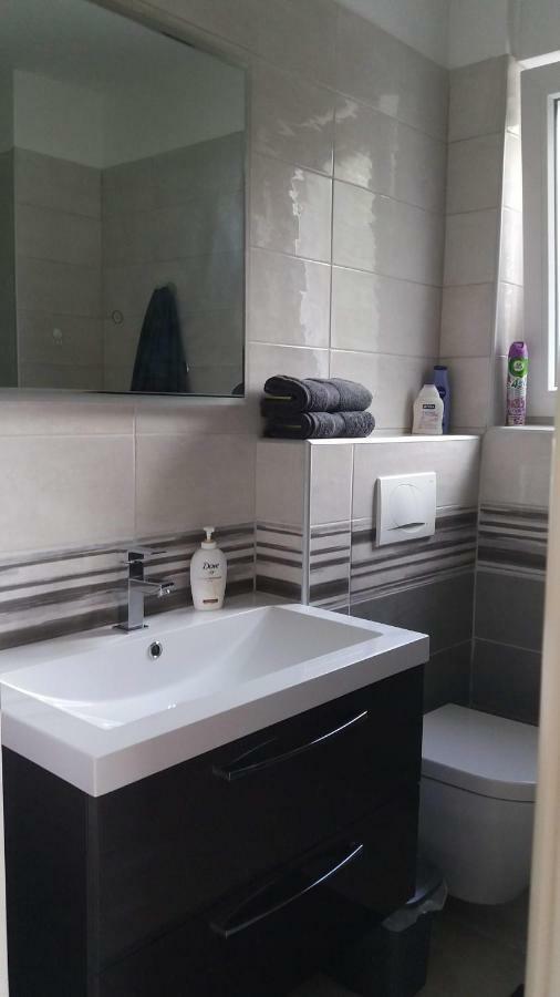 פורץ Studio Apartment Doris מראה חיצוני תמונה